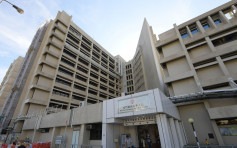 屯門醫院停電半小時 職員被困升降機