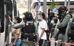 【國安法】警方拘捕約370人 7警員受傷