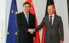 朔尔茨在柏林会见秦刚 指重视中国的作用和影响力