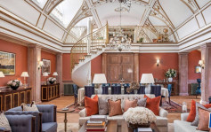 英國二級文物公寓3.5億放盤 5房8浴室近萬呎 客廳色調用「愛馬仕橙」