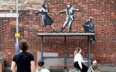 英艺术大师Banksy亲证 英格兰东海岸创作10幅新涂鸦