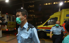 【荃葵青游行】众安街示威者打烂警车车窗 警员遇袭受伤送院