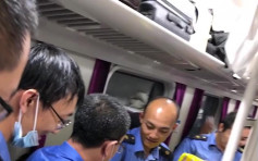 载735人列车被困郑州附近超过40小时 车上已断粮断水