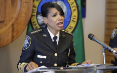 西雅圖通過削減警隊經費 黑人女警察總長辭職