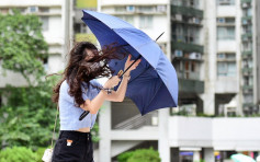 「圆规」逼近本港 天文台料周三吹9级风有大骤雨雷暴