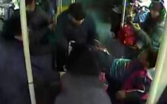 上海七旬翁巴士爭位 強扯男童落地致腦震盪