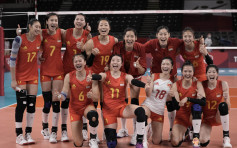 【东奥排球】中国女排3：0赢意大利 提早出局郎平教练向球迷道歉