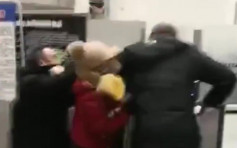 遼寧兩乘客拒掃健康碼 與車站員工發生肢體衝突