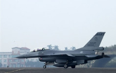 台军方指失事F-16V战机大角度高速堕海 机师未跳伞逃生