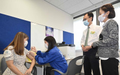 華人置業逾200人接種疫苗 聶德權到場視察