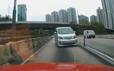 荃湾「夺命」天桥 惊现逆綫七人车险炒的士