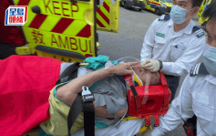 西貢過路男遭的士撞倒 受傷送院