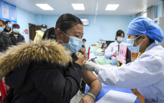 內地新冠疫苗接種量破30億劑 衞健委將加強老人接種服務