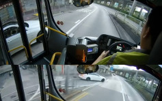（睇片）私家车太子道东直冲停线  巴士险撞天桥酿车祸