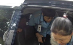 「死要面」載同事走　重慶男七人車載16人遭罰款