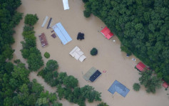 美国肯塔基州暴雨引发洪灾 增至25人死
