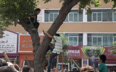 乌鲁木齐｢7.5事件｣12周年 维吾尔族民警指当年伤痛仍未消除