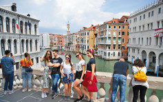 威尼斯限制遊客 擬明夏收入城費 