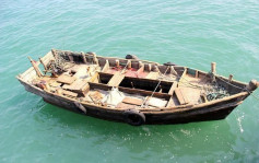 河北籍漁船在遼寧海域翻側 1人獲救9人落水失蹤