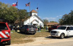 美國德州教堂槍擊案27死25傷 目擊者聽到約30下槍聲