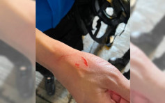 【港岛游行】示威者鹅颈桥掟砖 4传媒联络队员受伤