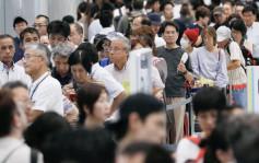 日本北海道机场管制区商家遗失剪刀！  航机和旅客重新安检航班大混乱