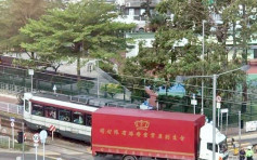 轻铁屯门锺屋村站撞货车6伤 交通一度受阻