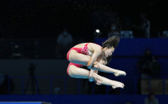 【东奥跳水】中国队第八金 陈芋汐张家齐女子双人10米跳水摘金 