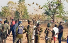 尼日利亚持枪歹徒闯校园 绑架数百师生一学生遭枪毙