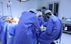 以巴衝突 | 約旦向加沙野戰醫院  空投緊急醫療援助物資