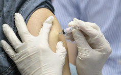 七旬翁接種疫苗後死亡 有關診所貼告示指「今日無肺炎針」
