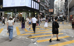 打斜過馬路︱尖沙咀開放對角行人過路處  市民憂容易相撞：驚啲人亂咁過