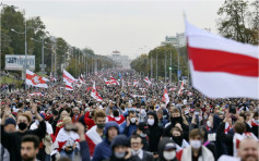 连续50天上街 白俄10万示威者促卢卡申科下台