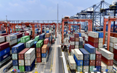 6月出口貨量及進口貨量分別上升26.1%及25.6%