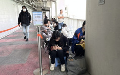 Chiikawa海港城｜登記後今早20人排隊秩序良好 排足24小時粉絲：我真係好攰