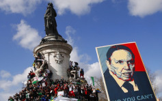引发示威浪潮 阿尔及利亚总统终弃角逐连任