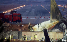 濟州航空空難｜客機殘骸突起火 警扣押搜查務安機場、控制塔