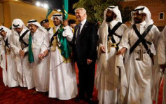 美国偕沙特签订3800亿美元投资协议