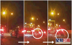 【有片】獅隧公路的士女乘客突碌出車 險遭鄰線車輛輾過