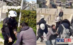 希腊男涉违封城令遭警殴打 民众斥无理上街抗议