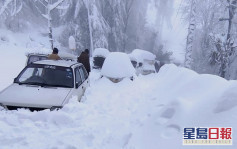 巴基斯坦千輛車風雪中受困 至少21遊客喪生