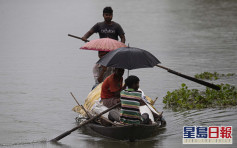 印度阿萨姆省洪水泛滥 百万人逃离家园