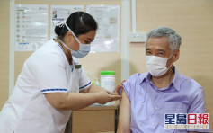 李顯龍接種新加坡首劑新冠疫苗 稱感覺良好