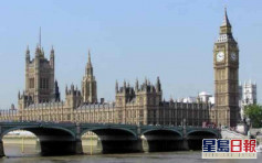 惠譽國際把英國債務評級降至 AA-