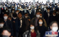 日本東京持續新增確診個案 多個商鋪轉買口罩