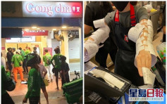 新加坡饮料店需停业 珍奶店外涌现人潮