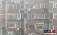 北京市民拍下盛夏「飘雪」气象专家释疑
