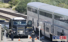 美國男子火車遇緝毒搜查突開槍 釀2死3傷