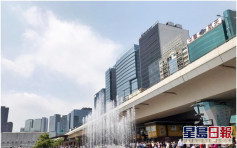 觀塘海濱5000萬元音樂噴泉啟用 市民趁表演時段打卡
