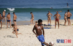 巴西单日新增1.7万人确诊 死亡人数突破五万